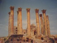 1,000,000 Iraqis are touring Syria presently, this is Palmyra,photo by satireamdcomment.com
